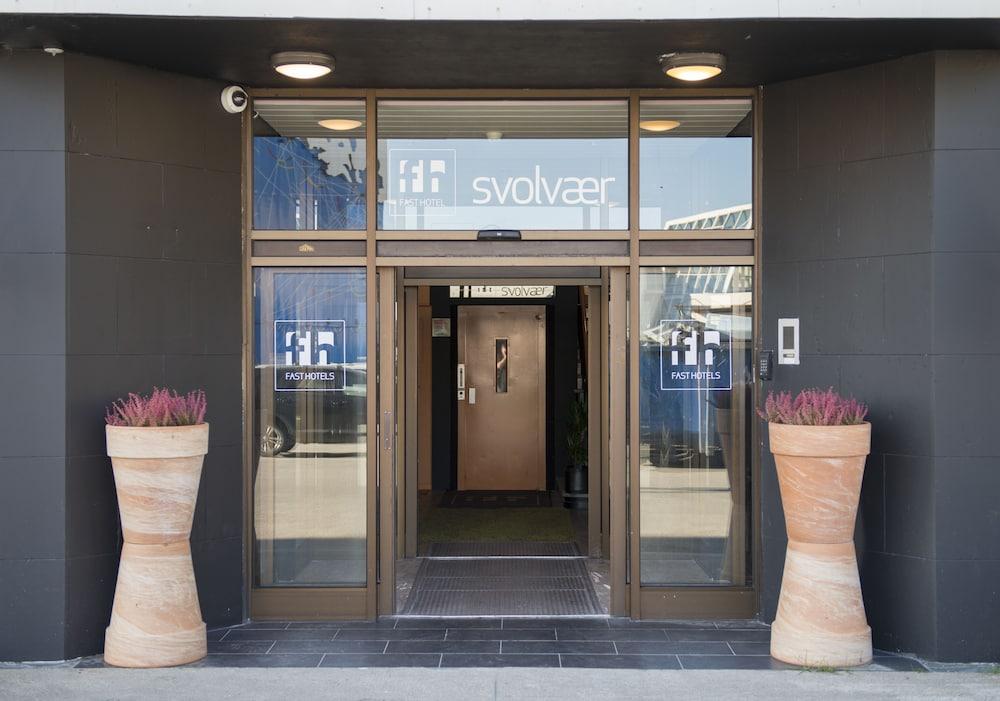 Hotel Aurora Svolvær Εξωτερικό φωτογραφία